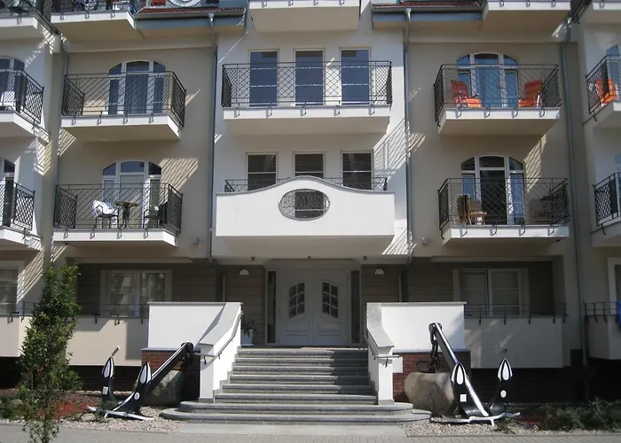 Regina Maris - Andersz Z Miejscem Postojowym Apartmán *